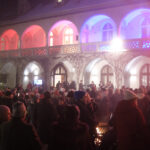 1702473166-adventmarkt-schlosshof